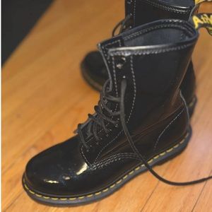 Patent leather Womans Doc Martens size 7 barely worn